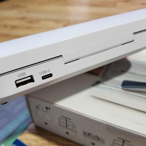 NEW PhoneSoap 3 UV Sanitizer and Charger - White - Picture 4 of 7